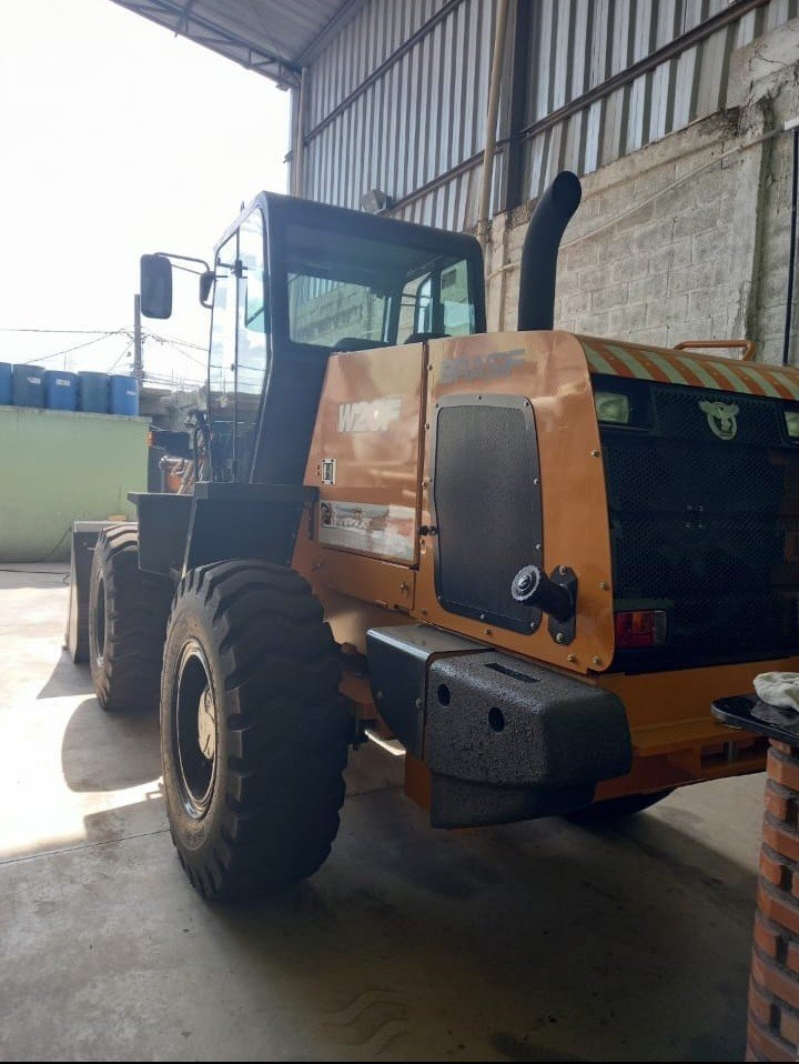 Pá Carregadeira CASE W20F - Imagem 5