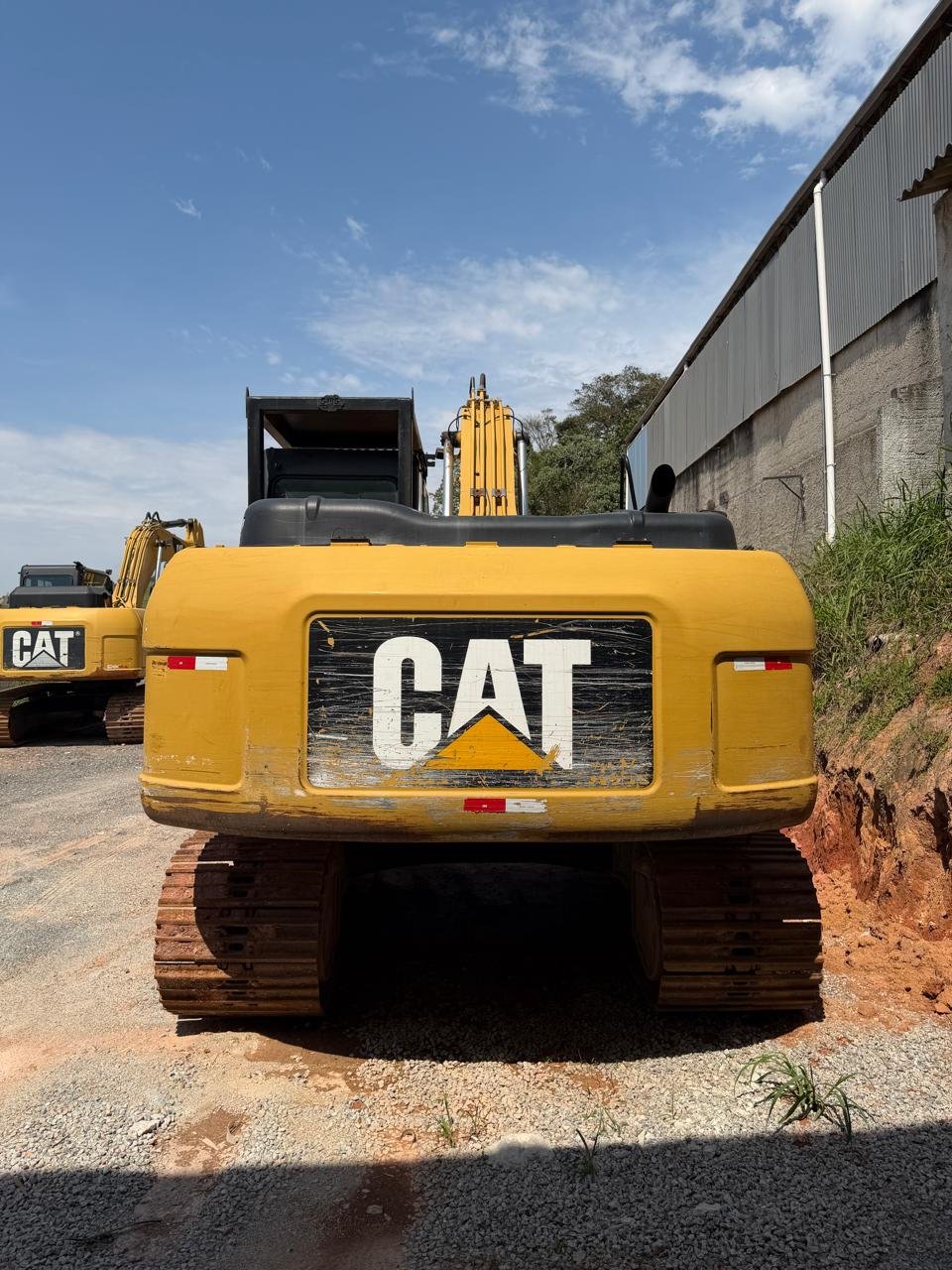 Escavadeira Hidráulica CAT 320D2 - Imagem 6